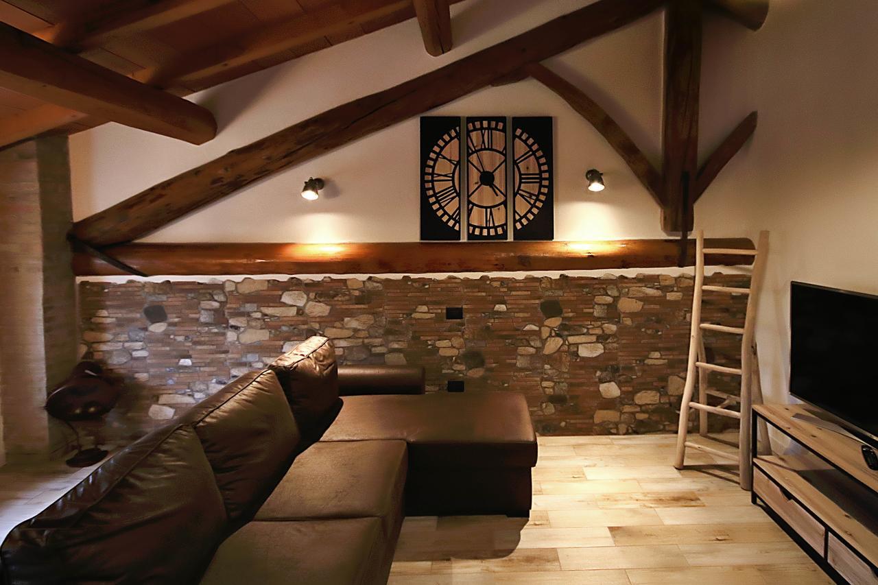 La Maesta' Bed & Breakfast Langhirano Exterior photo