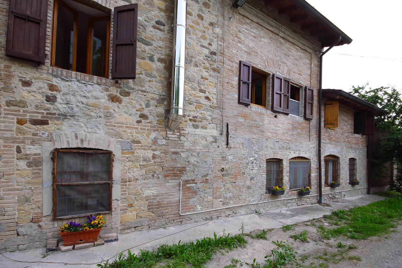 La Maesta' Bed & Breakfast Langhirano Exterior photo
